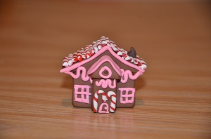 claygingerbreadhouse2